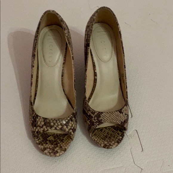 Open Toe Nickles Wedges - Picture 3 of 4